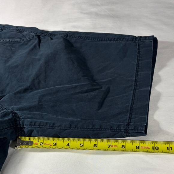 American Eagle mens navy blue Classic flat front 9.5" chino shorts - size 30 - Picture 10 of 11